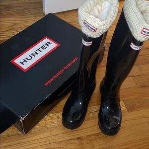 Hunter rain boots with sock insulation